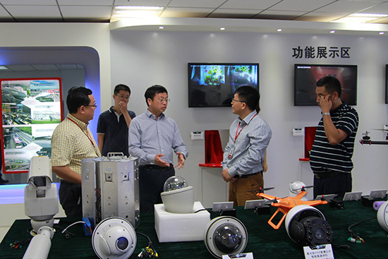 1661244928671868.png 南京秦淮区委书记曹路宝视察杰迈视讯图片3.png