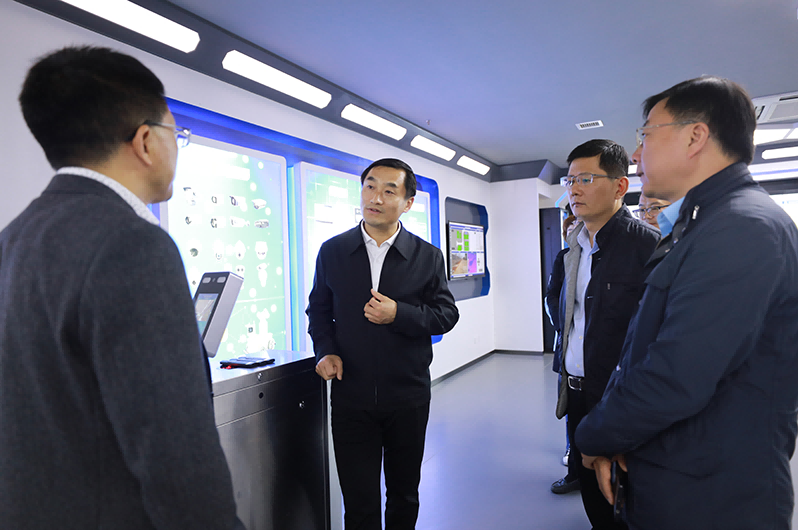 1661320808148913.png 南京秦淮区委书记林涛一行来访参观杰迈视讯图片2.png